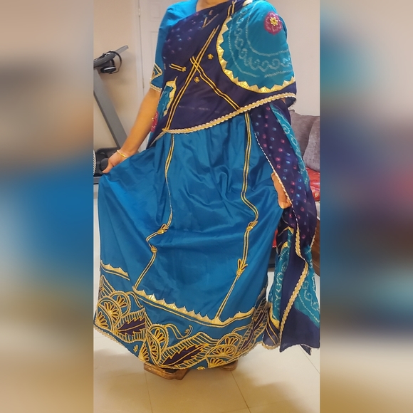 Chaniya choli/Lehenga/ Bandhoni Sari! Saree with ready-made blouse! - Picture 15 of 17